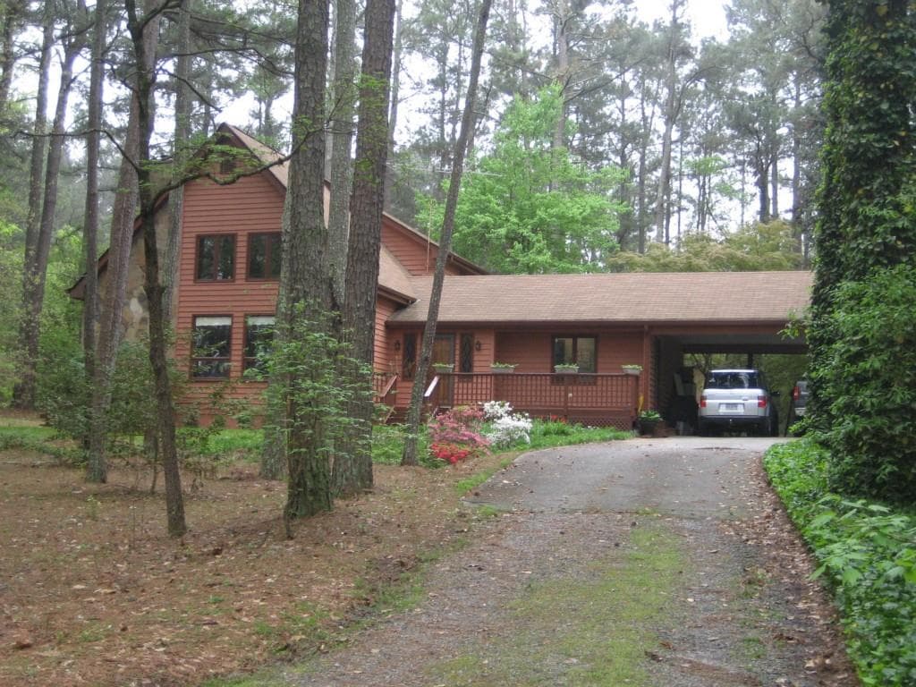 3 bedroom single family residence sold at 2820 ROUND RIDGE Road, Loganville, GA 30052