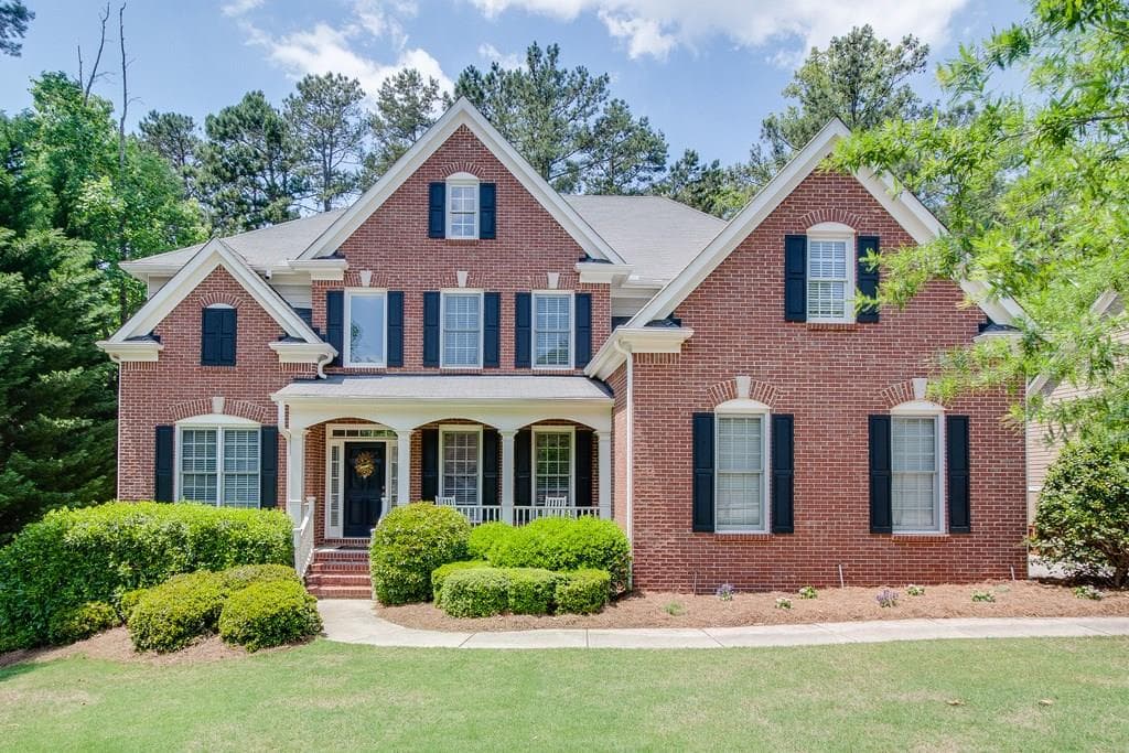 6 bedroom single family residence sold at 322 Spring Willow Drive, Sugar Hill, GA 30518