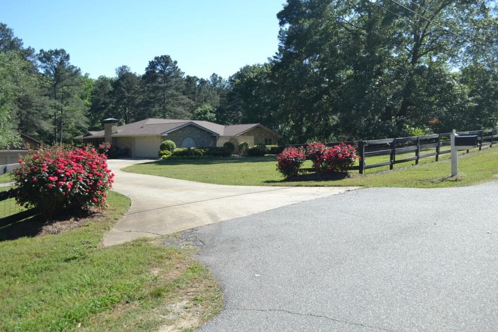 4 bedroom single family residence sold at 498 Wagon Trail, Woodstock, GA 30188