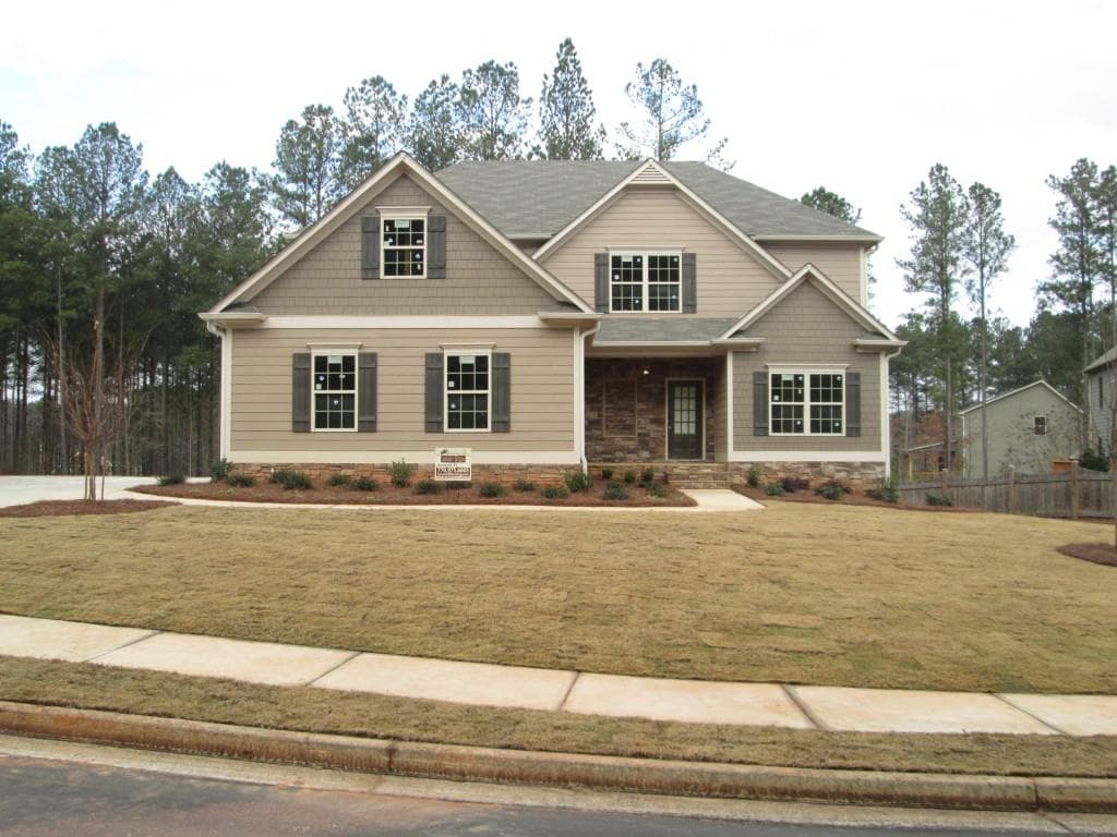 5 bedroom, 2,750 sq ft single family residence sold at 82 Starry Night Way, Dallas, GA 30132