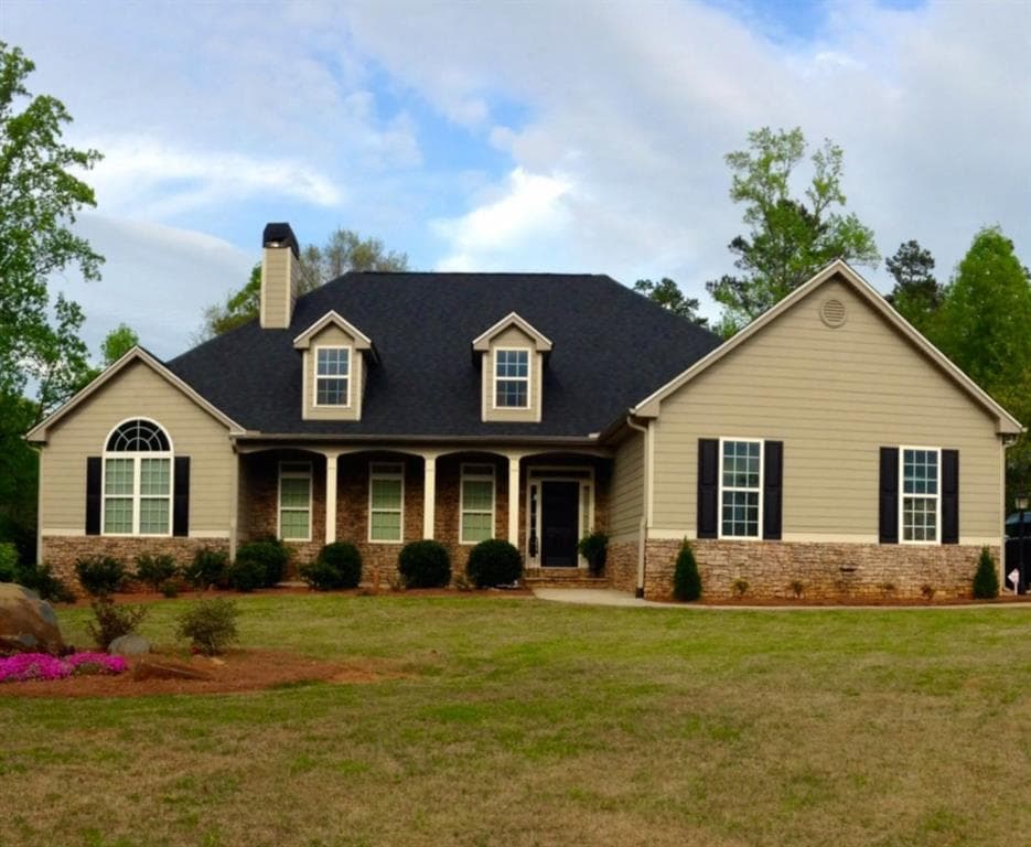 216 Montvale Drive, Hoschton, GA 30548 — most recent listing photo