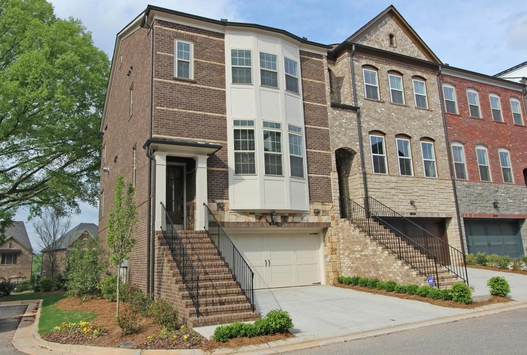 1638 Canopy Chase 27B, Brookhaven, GA 30319 — most recent listing photo