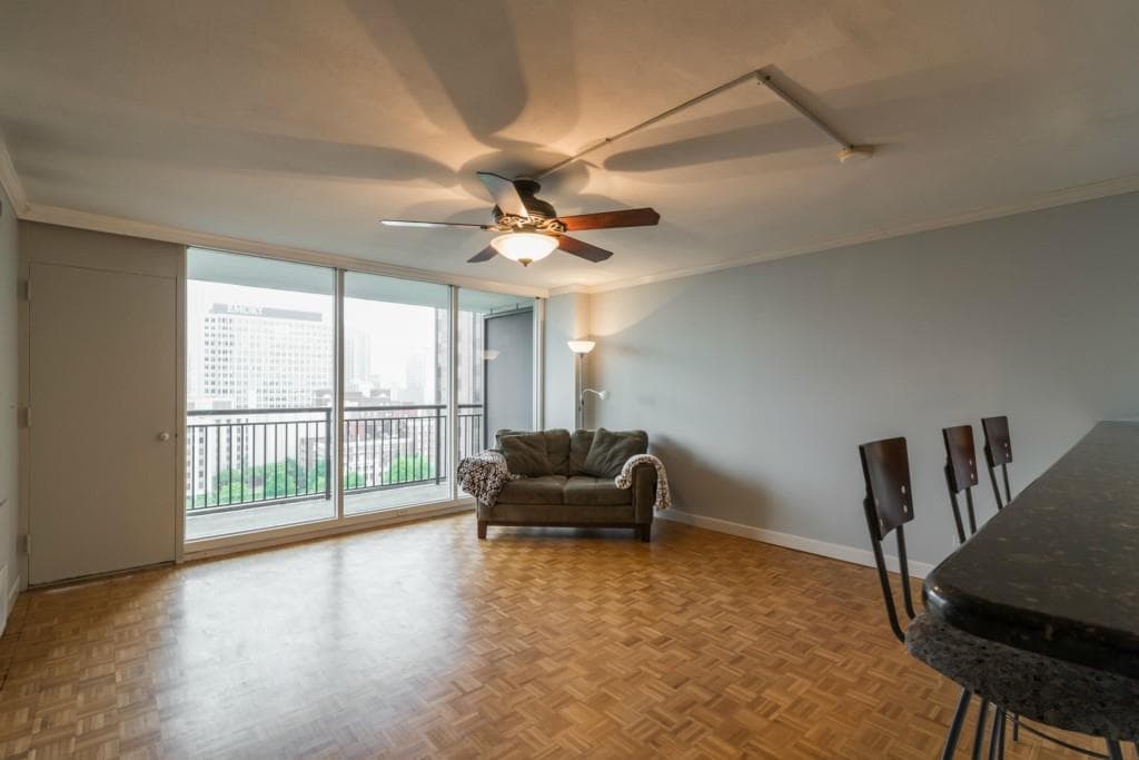 2 bedroom, 992 sq ft condominium sold at 620 Peachtree Street 1606, Atlanta, GA 30308
