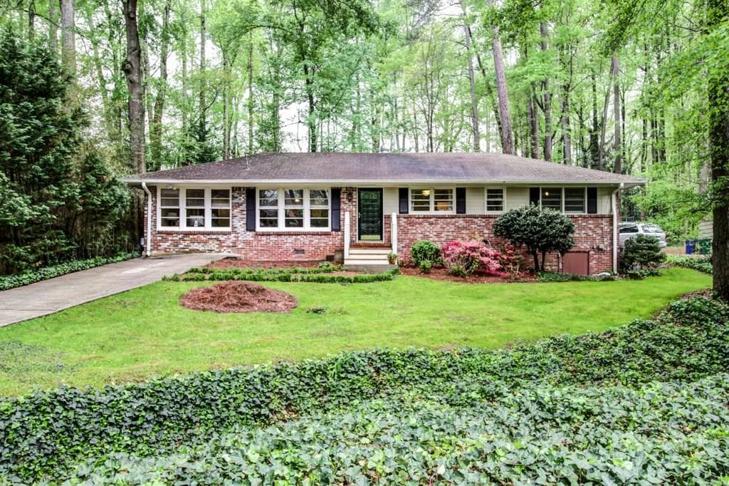 4 bedroom, 1,475 sq ft single family residence sold at 2756 Tryon Place, Atlanta, GA 30319