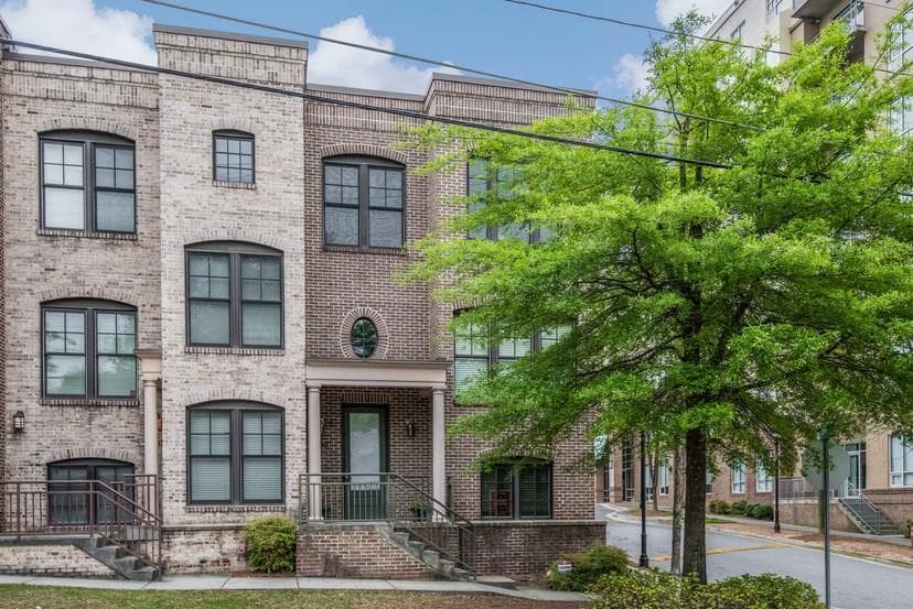 3 bedroom, 1,838 sq ft townhouse sold at 700 Cosmopolitan Drive 4, Atlanta, GA 30324