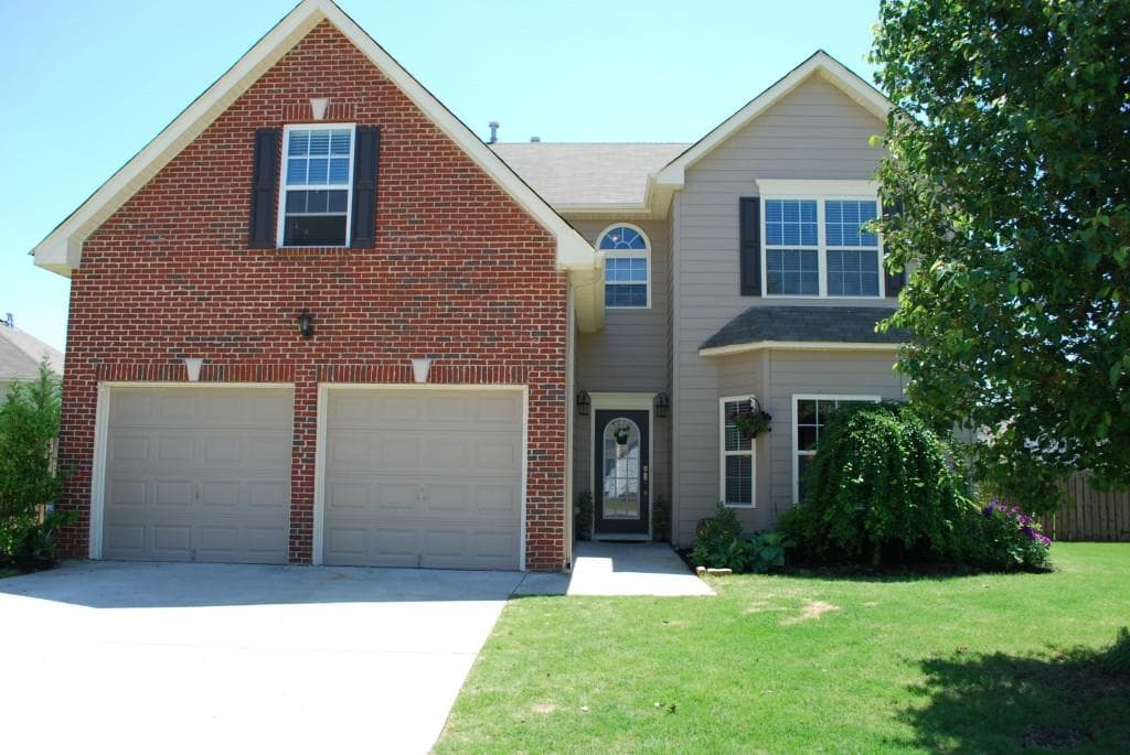 6 bedroom single family residence sold at 830 Pebble Creek Trail, Suwanee, GA 30024