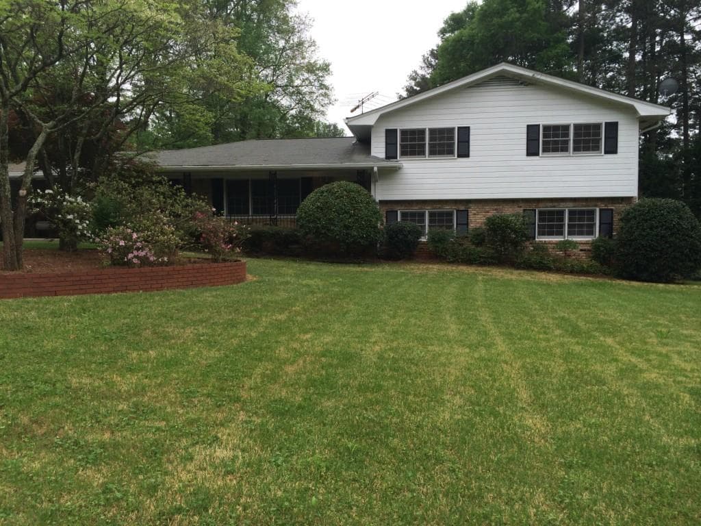 4 bedroom, 2,340 sq ft single family residence sold at 2889 Bonanza Drive, Decatur, GA 30033
