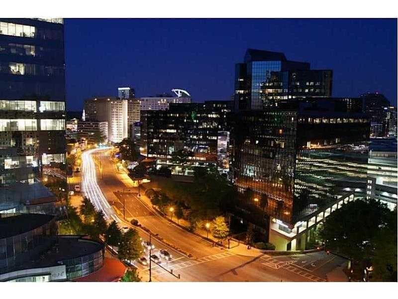 1 bedroom, 698 sq ft condominium sold at 3324 Peachtree Road 2615, Atlanta, GA 30326