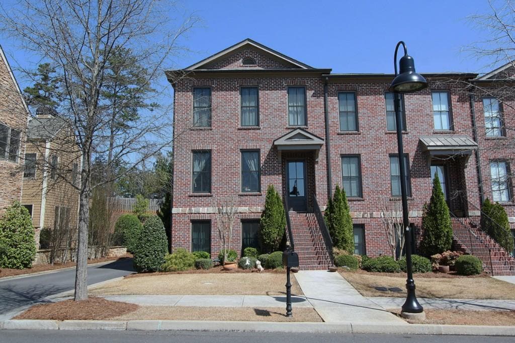 2050 HEATHERMERE Way 2050, Roswell, GA 30075 — most recent listing photo