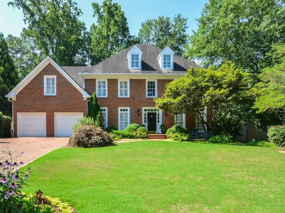 5 bedroom, 4,384 sq ft single family residence sold at 4549 E Brookhaven Drive, Atlanta, GA 30319