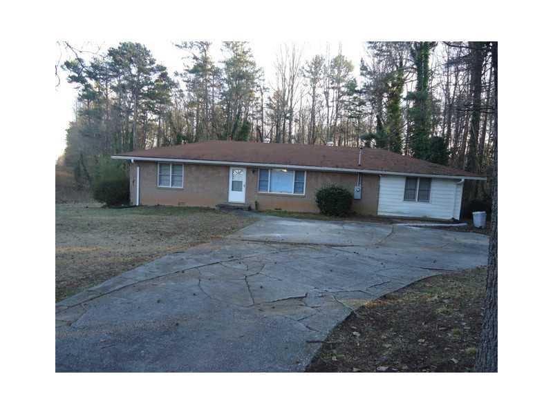 3 bedroom single family residence sold at 5921 Rockbridge Road, Stone Mountain, GA 30087