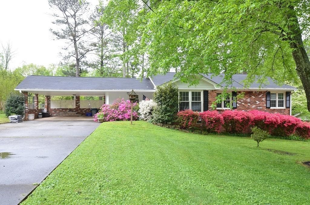 4079 Laynewood Circle, Tucker, GA 30084 — most recent listing photo