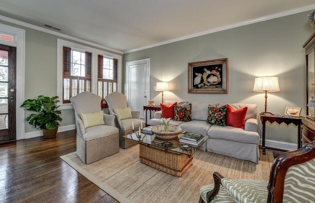 2 bedroom, 1,151 sq ft condominium sold at 2214 Peachtree Road A5, Atlanta, GA 30309