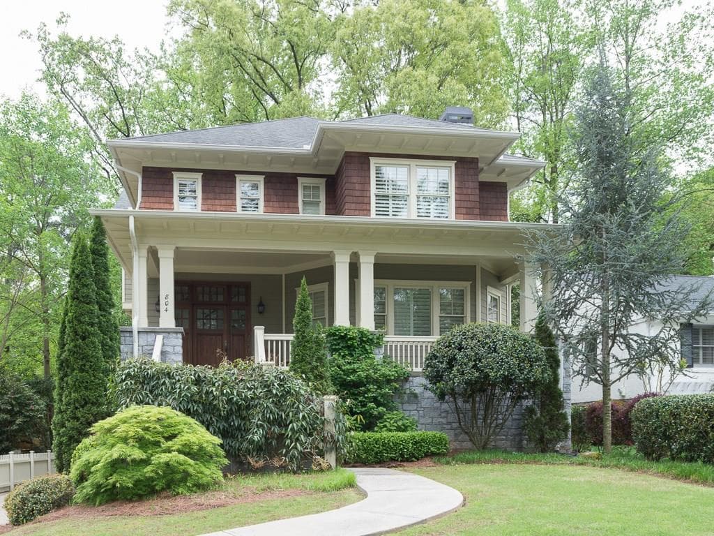 4 bedroom, 4,850 sq ft single family residence sold at 804 Longwood Drive, Atlanta, GA 30305