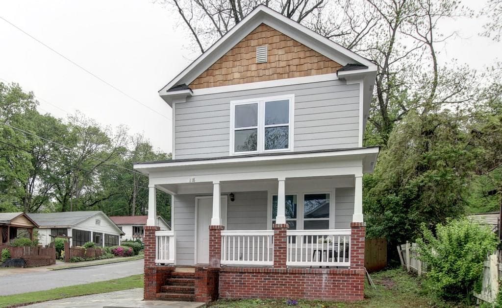3 bedroom, 1,872 sq ft single family residence sold at 118 Haygood Avenue, Atlanta, GA 30315
