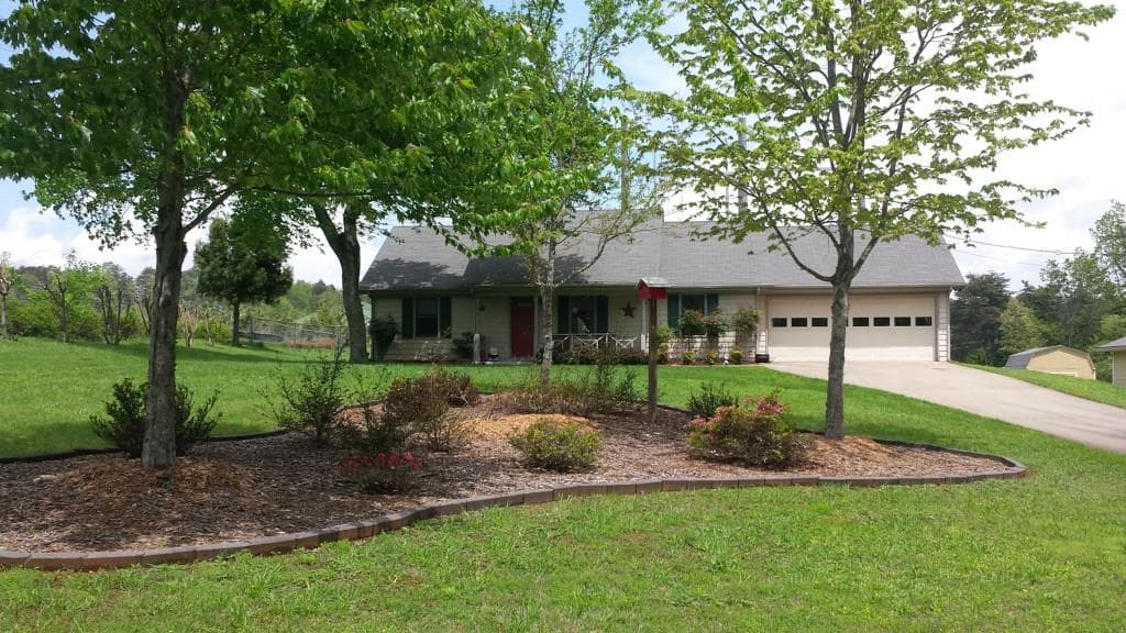 3 bedroom, 1,204 sq ft single family residence sold at 510 Cambridge Drive, Cumming, GA 30040