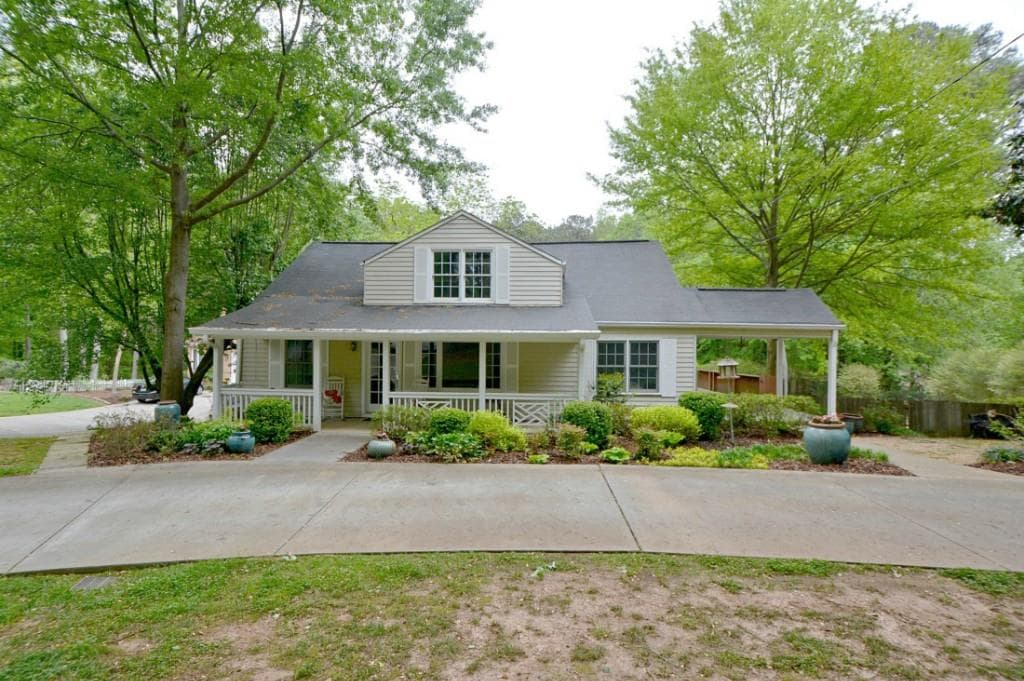 3 bedroom, 2,066 sq ft single family residence sold at 4699 Eidson Road, Atlanta, GA 30360
