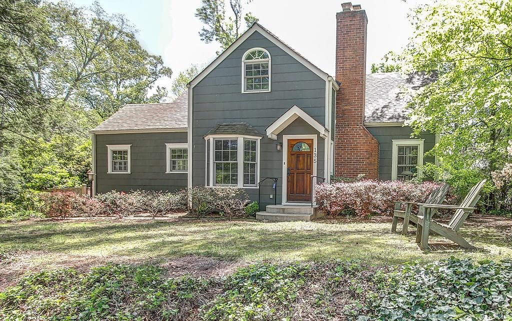 135 Hilldale Drive, Decatur, GA 30030 — most recent listing photo
