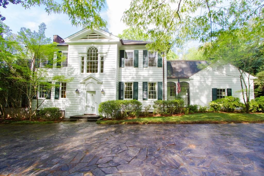5 bedroom single family residence sold at 2930 Howell Mill Road, Atlanta, GA 30327