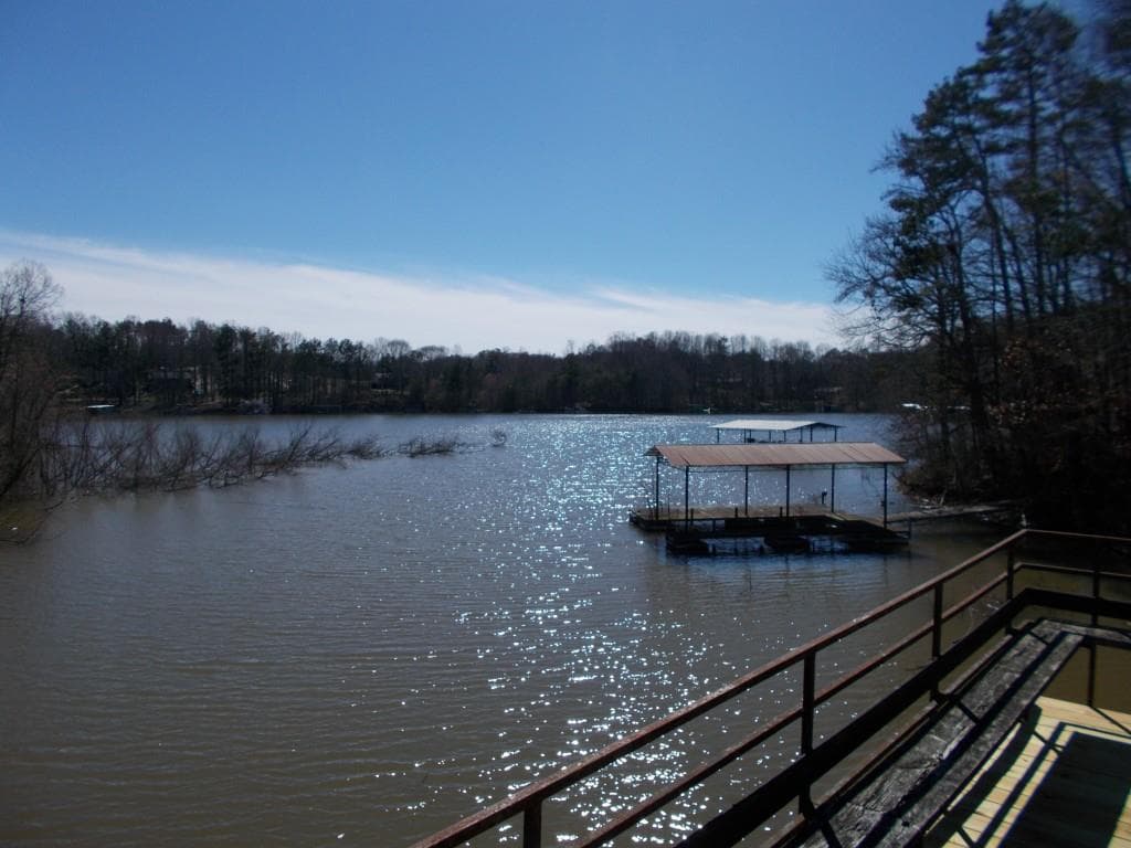 4 bedroom single family residence sold at 7010 Diana Circle, Gainesville, GA 30506
