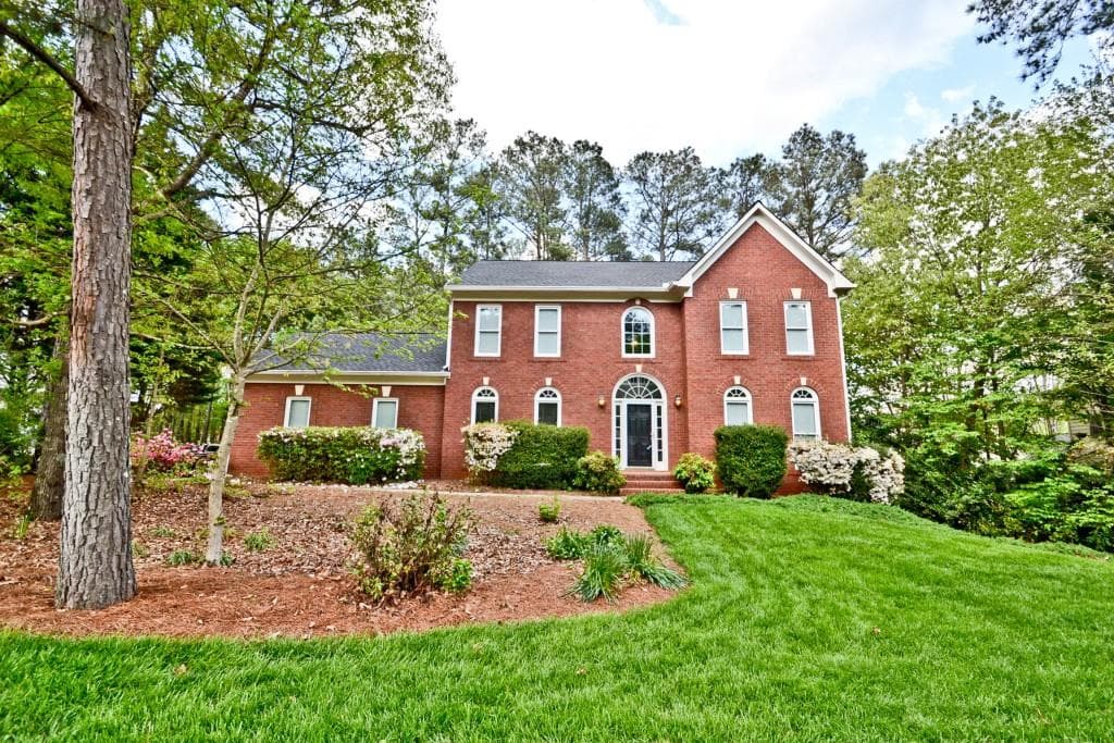 4 bedroom, 2,416 sq ft single family residence sold at 2567 Forest Meadow Lane, Lawrenceville, GA 30043