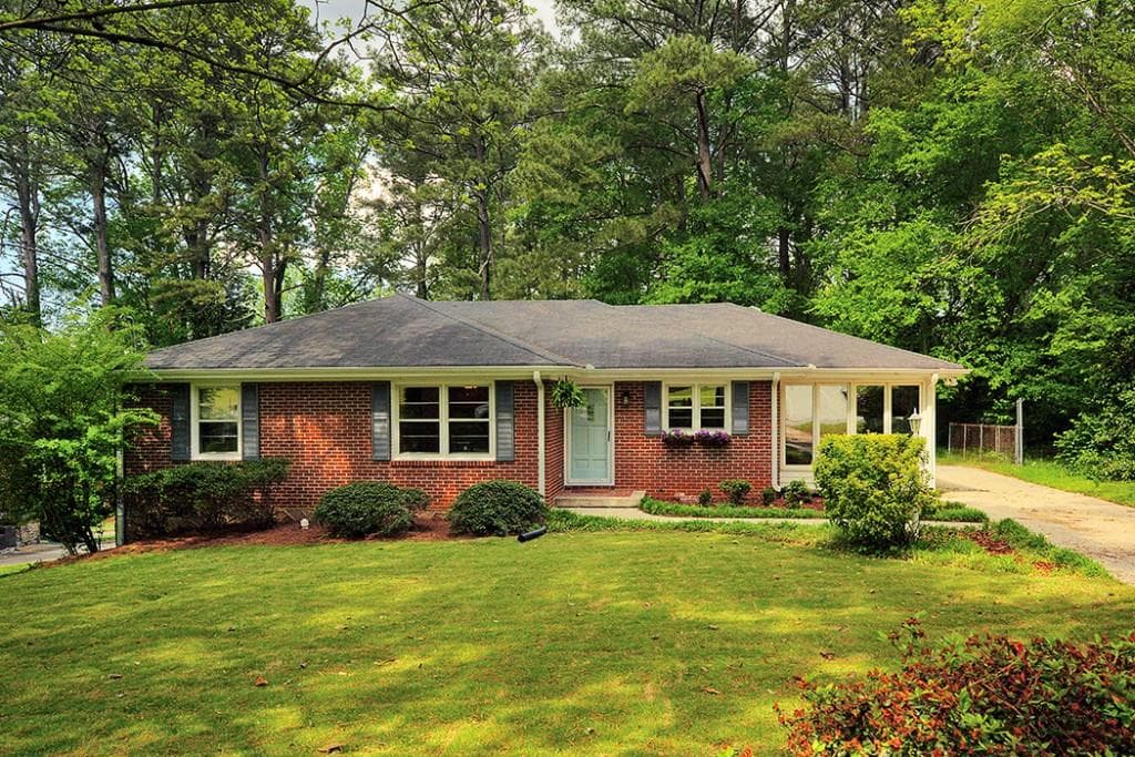 3 bedroom, 1,718 sq ft single family residence sold at 1430 Christmas Lane, Atlanta, GA 30329