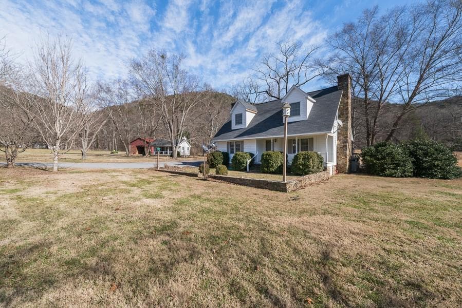 5 bedroom single family residence sold at 7590 Old Highway 411, Chatsworth, GA 30705