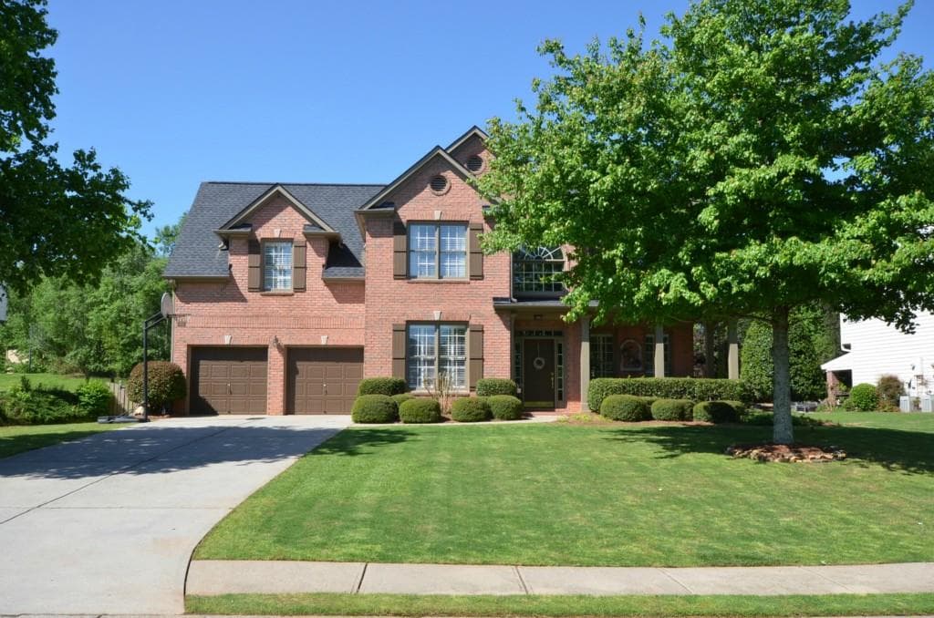 4 bedroom, 2,650 sq ft single family residence sold at 2710 Saddlebrook Glen Drive, Cumming, GA 30041