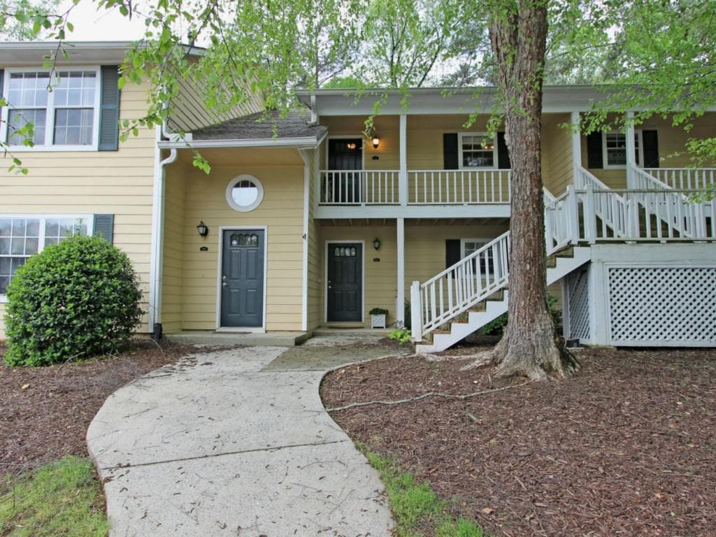 2 bedroom, 1,308 sq ft condominium sold at 4100 Riverlook Parkway 301, Marietta, GA 30067