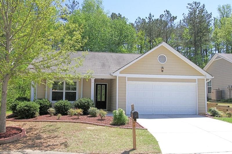 3 bedroom, 1,615 sq ft single family residence sold at 552 Walnut Woods Drive, Braselton, GA 30517