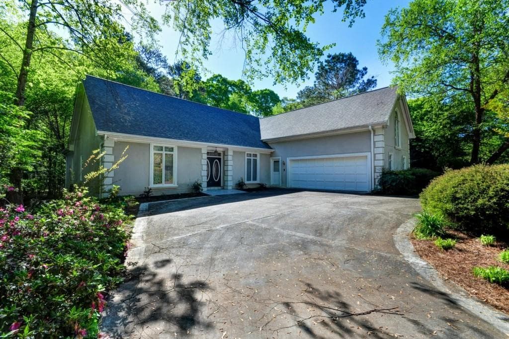 265 Saddle Creek Drive, Roswell, GA 30076 — most recent listing photo