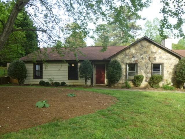 3 bedroom, 1,609 sq ft single family residence sold at 100 Truehedge Trace, Roswell, GA 30076