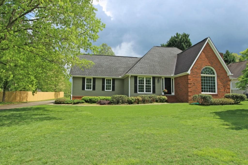 2152 Hartwood Drive, Kennesaw, GA 30152 — most recent listing photo