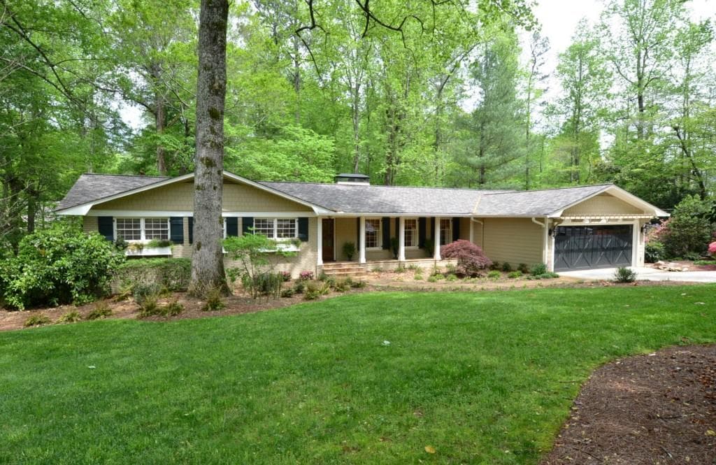 2070 Clay Drive, Sandy Springs, GA 30350 — most recent listing photo