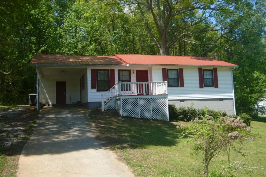 3 bedroom single family residence sold at 5709 Maiden Lane, Lula, GA 30554