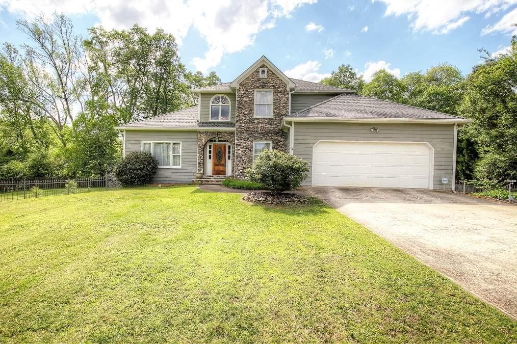 39 Spring Lake Drive, Dallas, GA 30132 — most recent listing photo