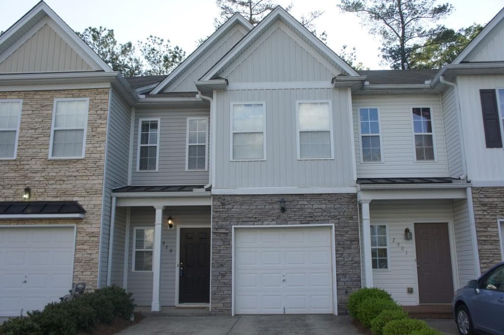 2979 Greyhawk Lane 2979, Cumming, GA 30040 — most recent listing photo