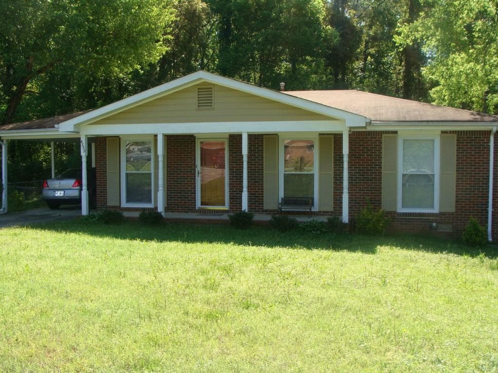 3 bedroom single family residence sold at 4352 Donegal Circle, Lithia Springs, GA 30122