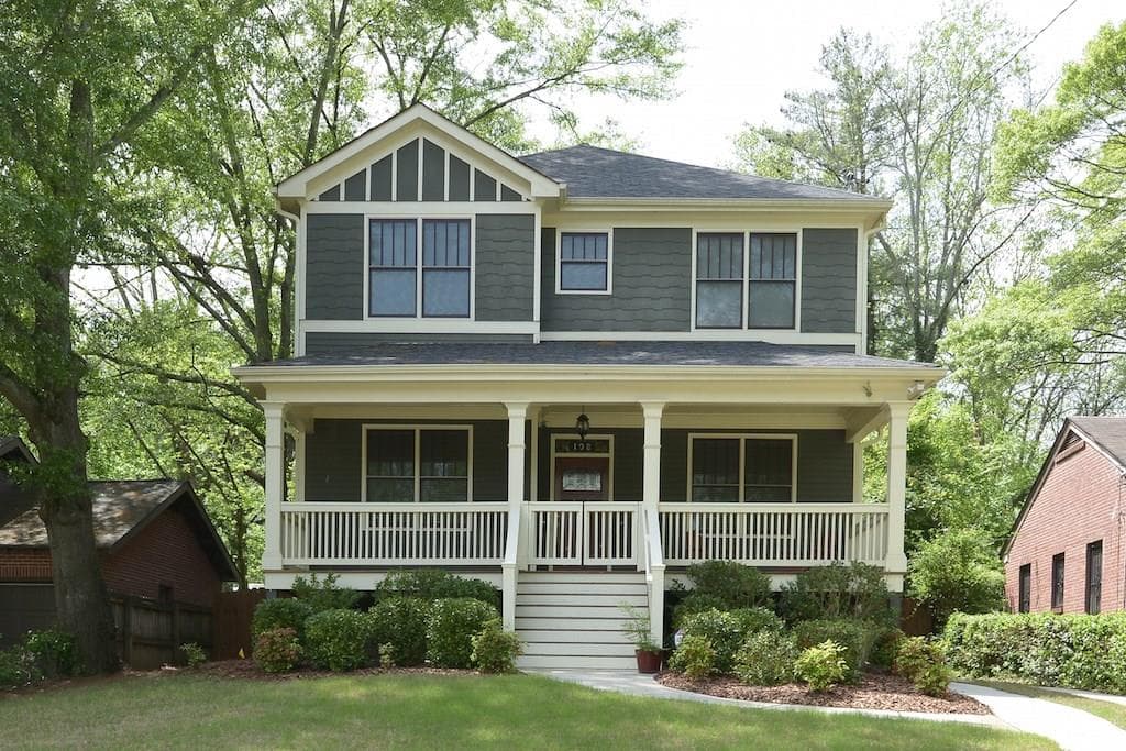 4 bedroom, 2,476 sq ft single family residence sold at 198 Rockyford Road, Atlanta, GA 30317