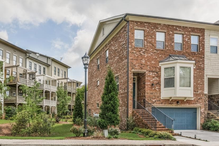 2123 W Village Lane, Smyrna, GA 30080 — most recent listing photo