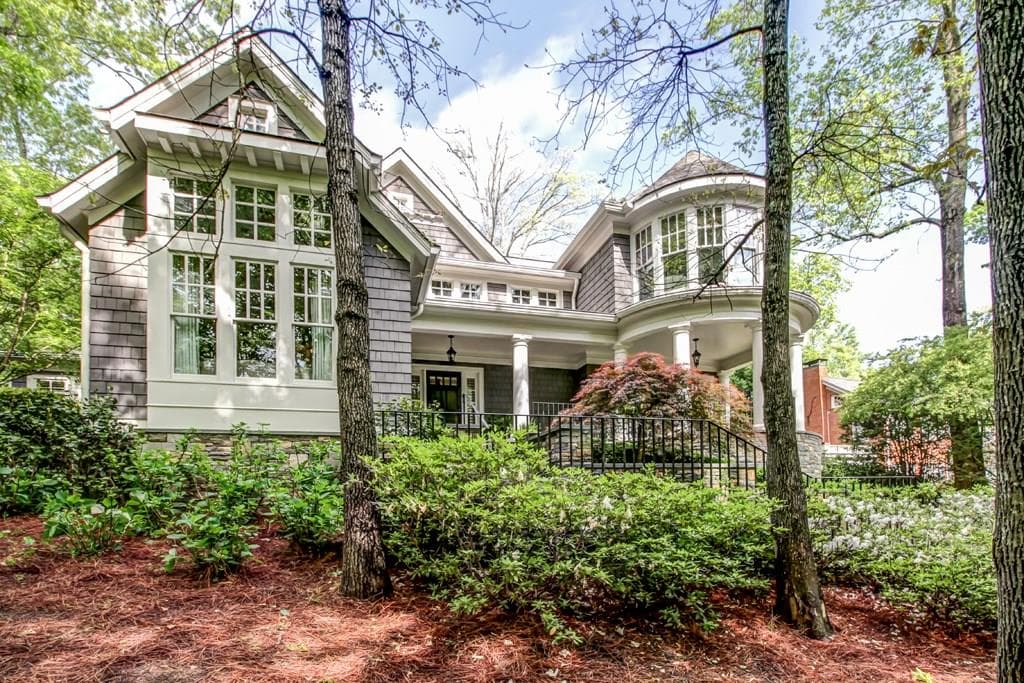 5 bedroom, 4,543 sq ft single family residence sold at 886 Lullwater Road, Atlanta, GA 30307
