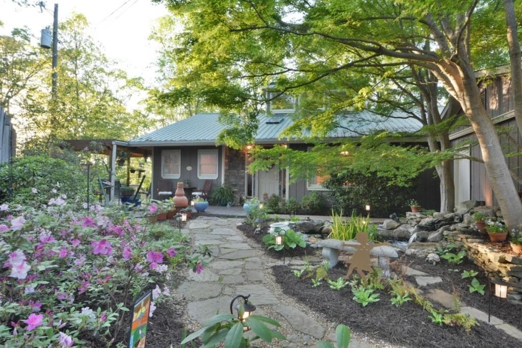 3940 Sinclair Shores Road, Cumming, GA 30041 — most recent listing photo