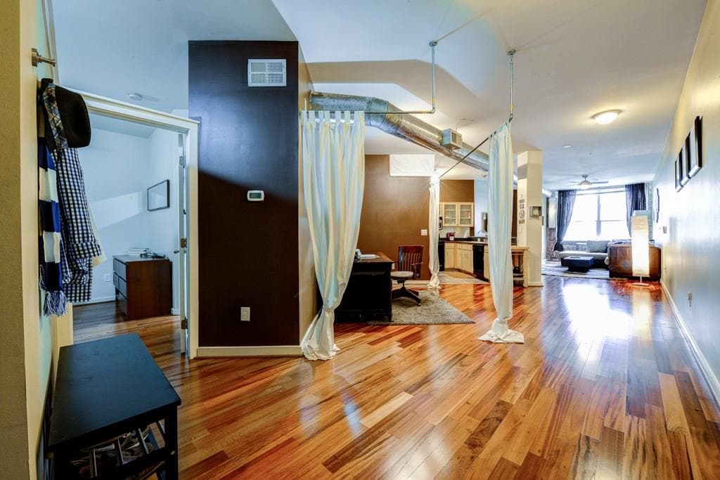 1 bedroom, 1,004 sq ft condominium sold at 800 Peachtree Street 8425, Atlanta, GA 30308