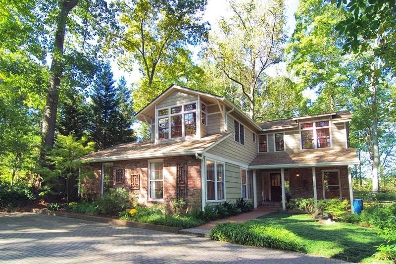 4 bedroom, 3,745 sq ft single family residence sold at 1032 Clifton Road, Atlanta, GA 30307