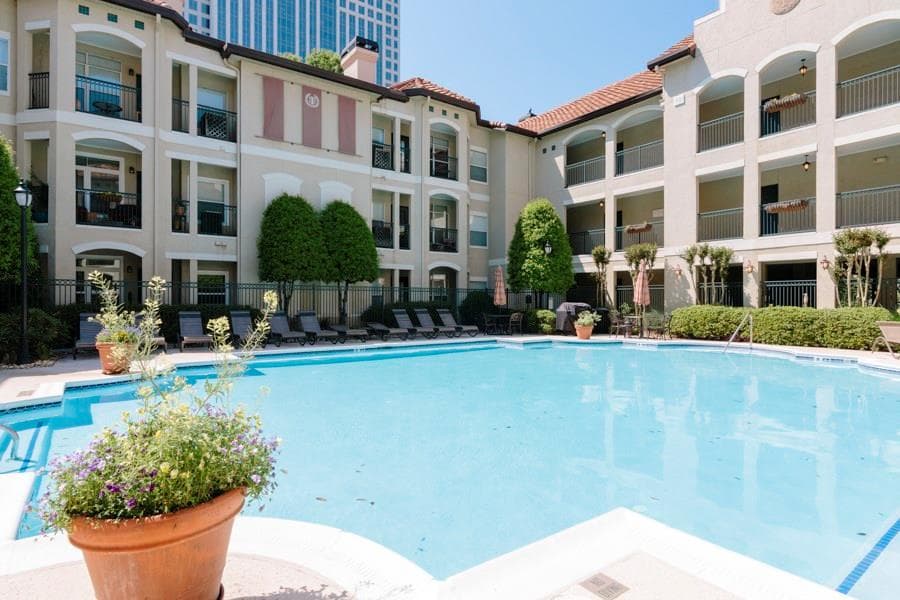 2 bedroom, 1,134 sq ft condominium sold at 955 Juniper Street 4213, Atlanta, GA 30309