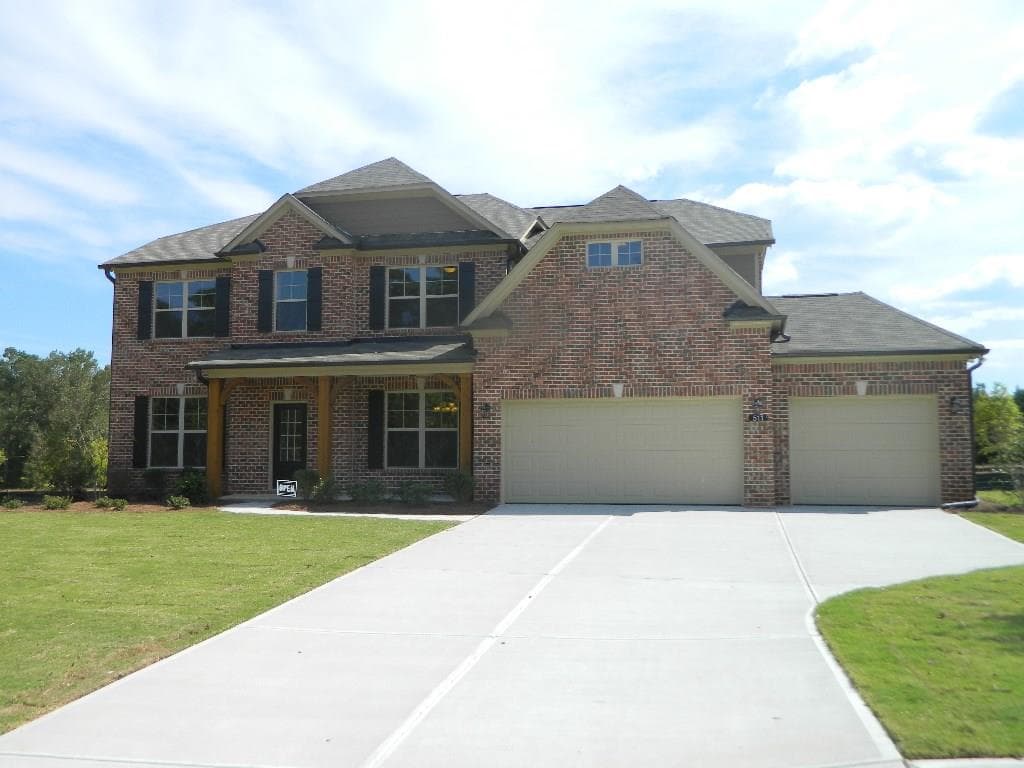 4 bedroom, 3,400 sq ft single family residence sold at 511 Wagon Hill Lane, Sugar Hill, GA 30518