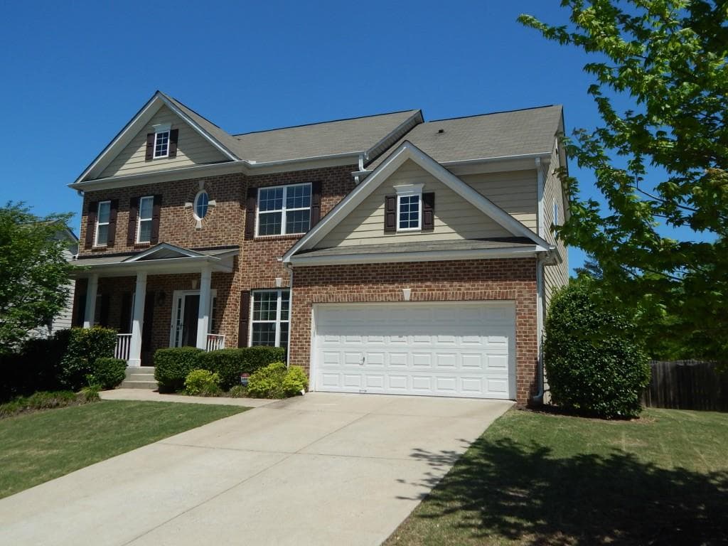 4 bedroom, 2,741 sq ft single family residence sold at 200 Sawtooth Court, Canton, GA 30114