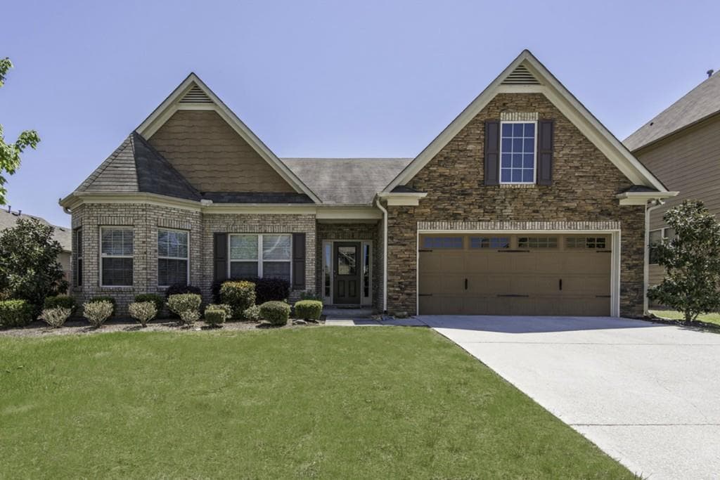 3 bedroom, 2,414 sq ft single family residence sold at 1296 Nathan Mauldin Drive, Lawrenceville, GA 30043