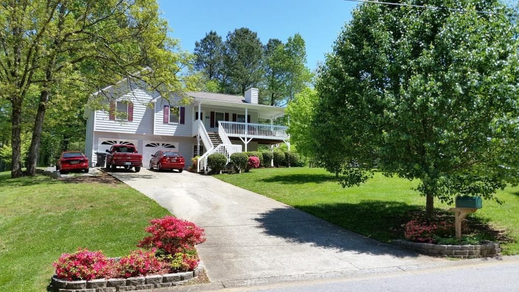 328 Silverthorne Circle, Douglasville, GA 30134 — most recent listing photo