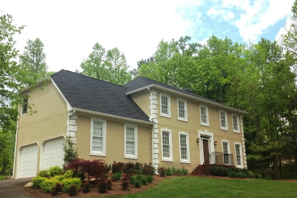 5 bedroom, 2,734 sq ft single family residence sold at 911 White Oak Pass, Alpharetta, GA 30005
